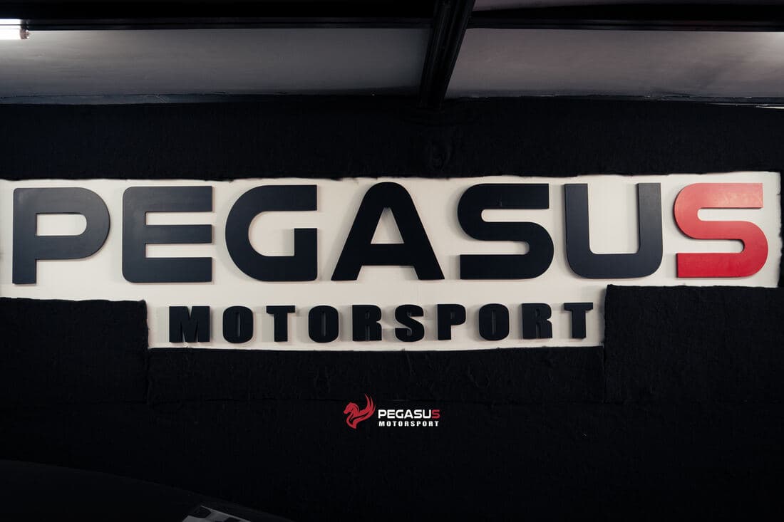 Letreiro Pegasus Motorsport